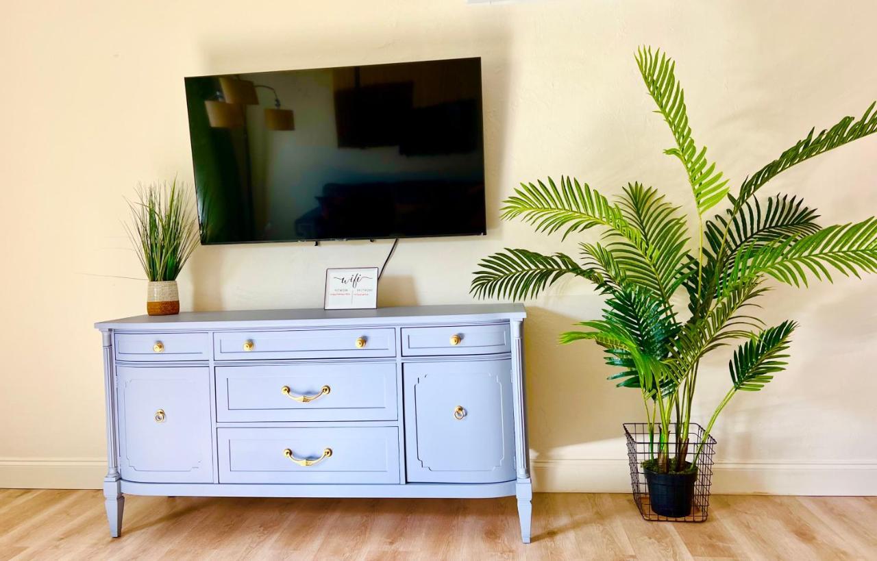 Enchanting Cozy Apartment 10 Min Away From Airport, Calle 8, Brickell, Coral Gables, The Beach And More! 마이애미 외부 사진