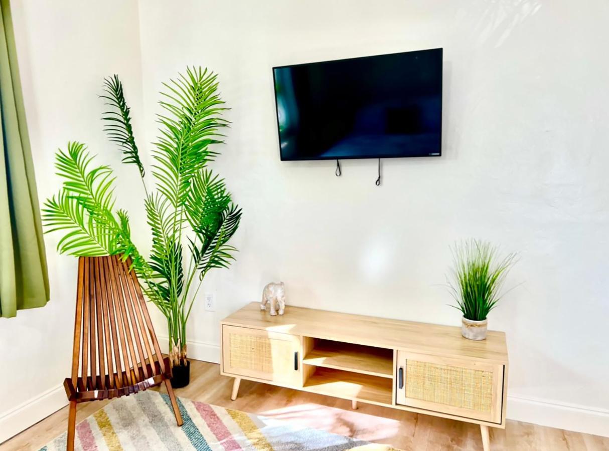 Enchanting Cozy Apartment 10 Min Away From Airport, Calle 8, Brickell, Coral Gables, The Beach And More! 마이애미 외부 사진