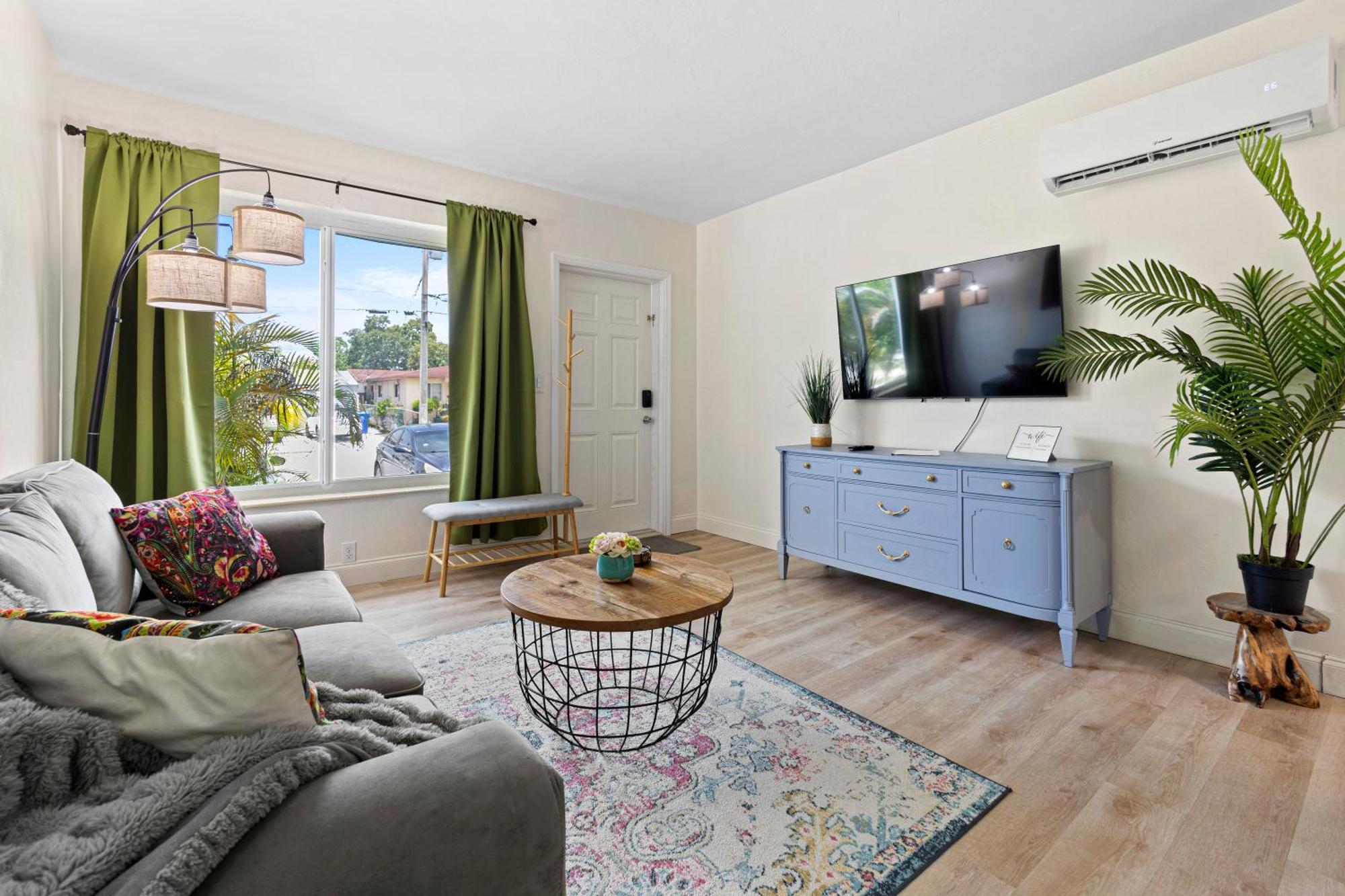 Enchanting Cozy Apartment 10 Min Away From Airport, Calle 8, Brickell, Coral Gables, The Beach And More! 마이애미 외부 사진